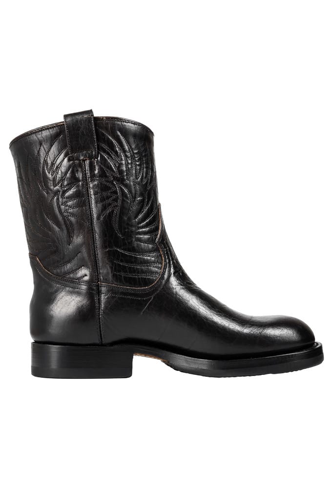 Outer side profile of the Self Edge x Unmarked black-bison roper.