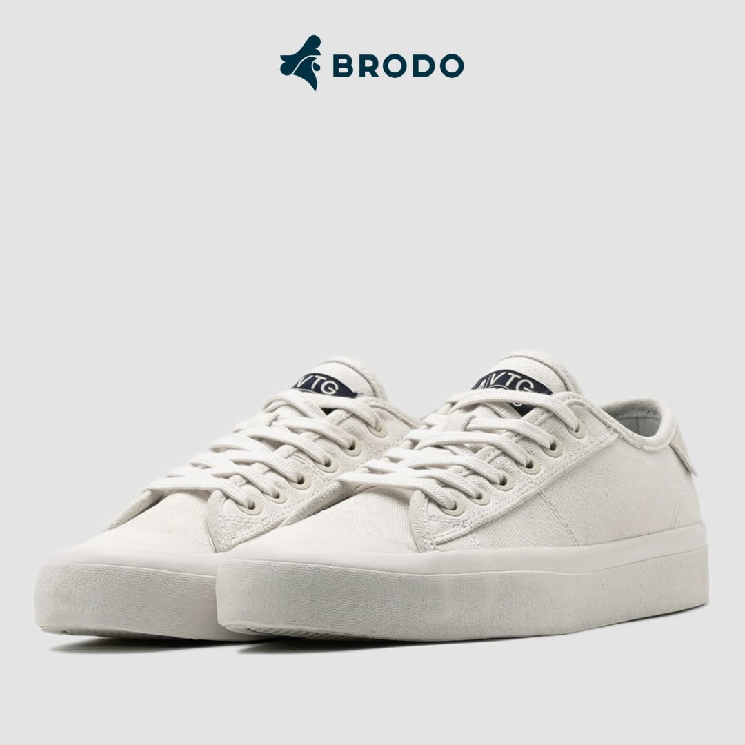 VTG V.2 Lo Natural White OW pair, front three-quarter view