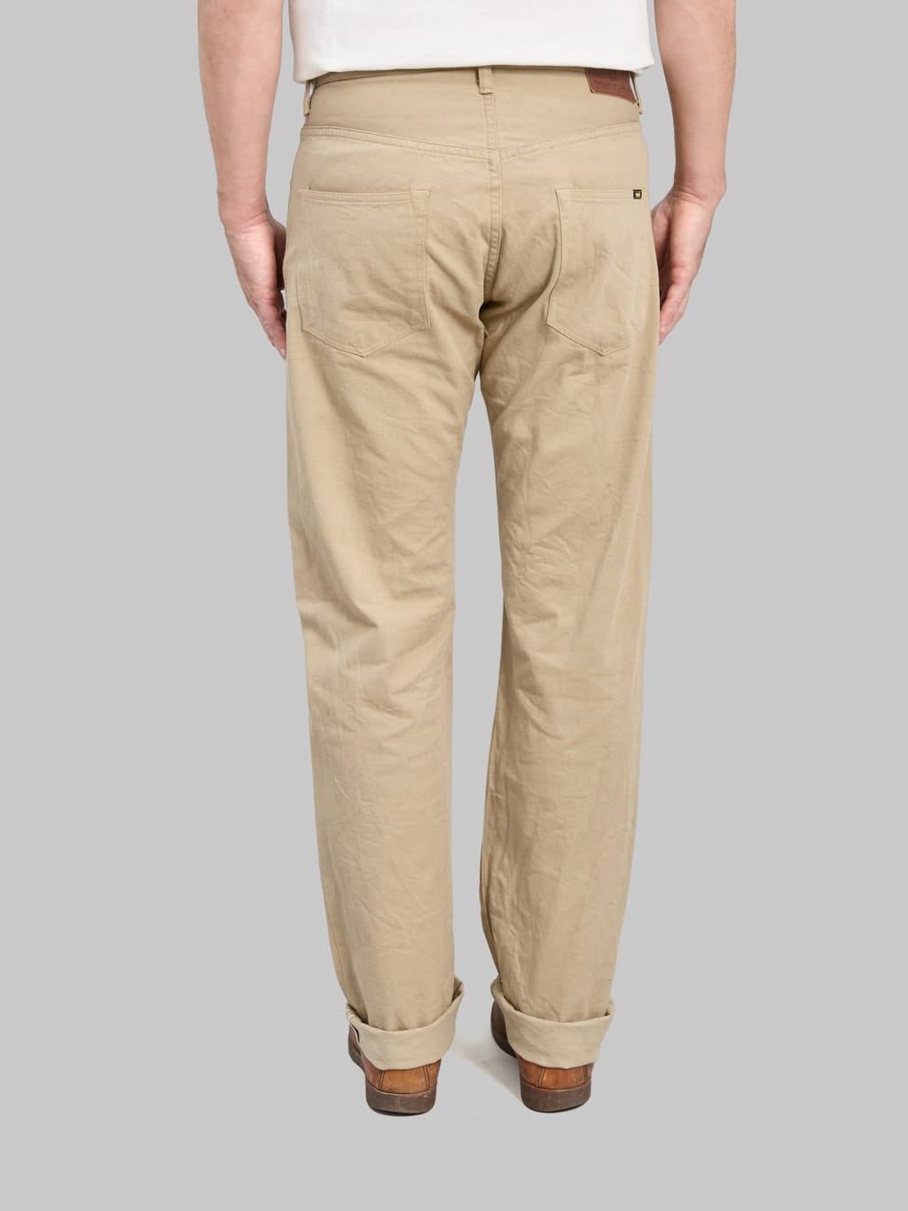 Rear view of ONI 271-SVCKB khaki-beige chino jeans.