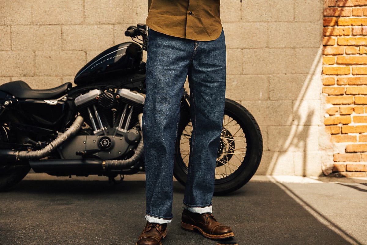 Pail Teacore jeans in a wider full-length view