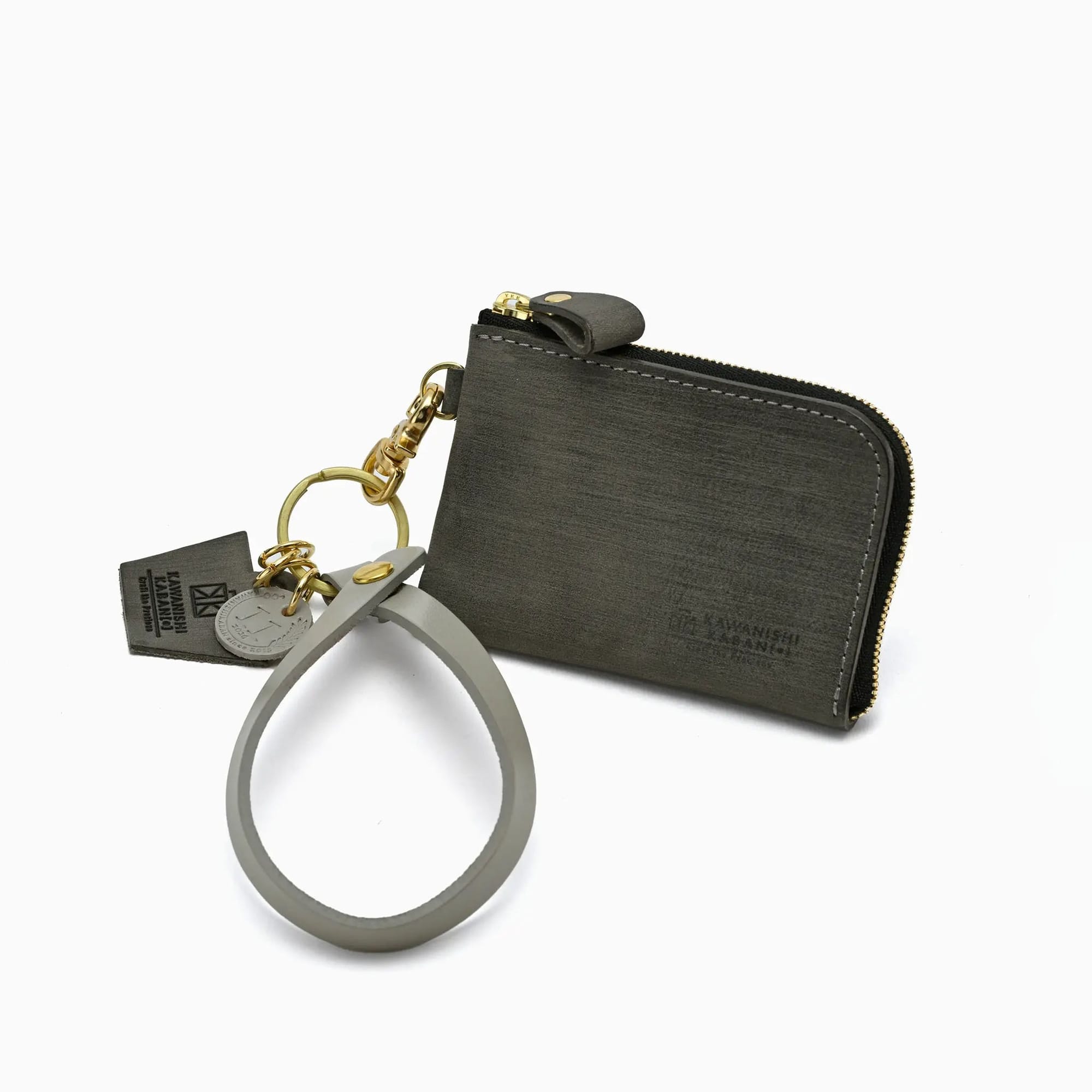 Grey Sand hott wallet and anniversary charm detail