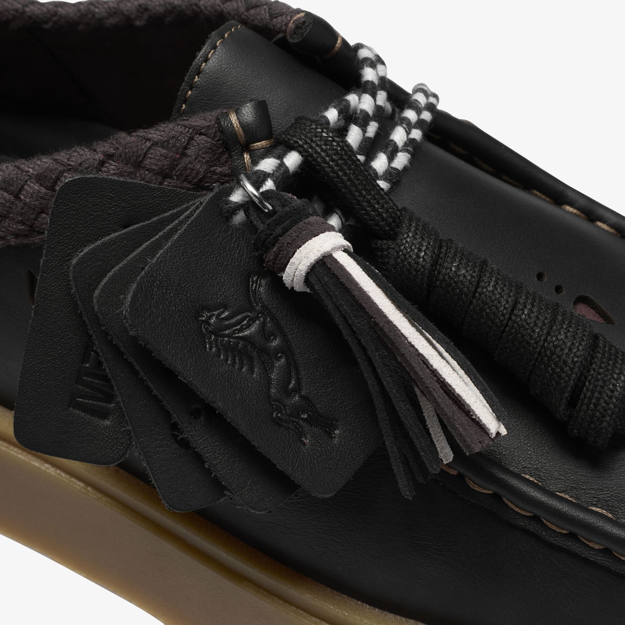 Torview Black Combi tassel and lace close-up