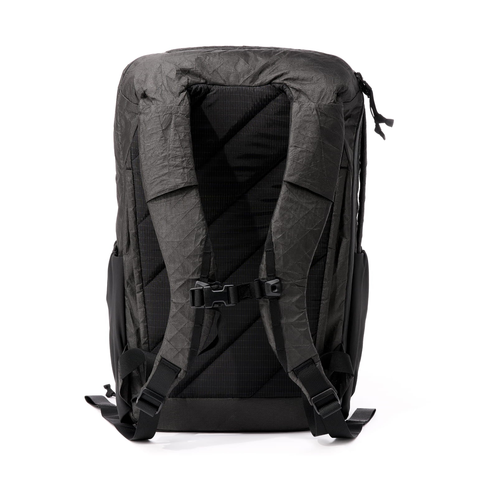 Rear view of the CTB26 ULTRA with shoulder straps and sternum strap.