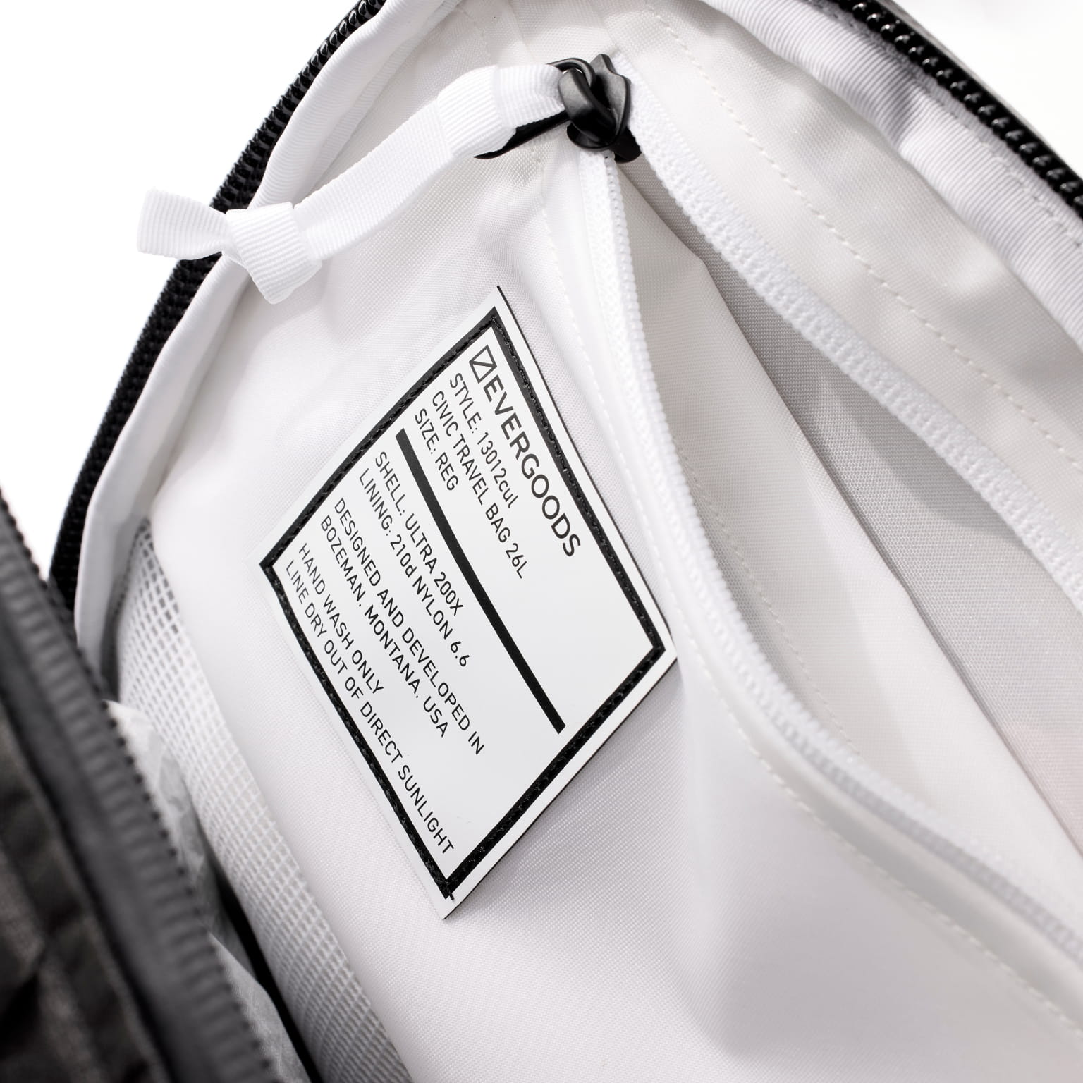 Close view of the CTB26 ULTRA white lining and interior label.